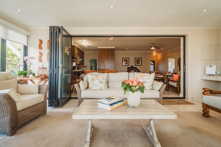 3 Bedroom Property for Sale in Kraaibosch Country Estate Western Cape